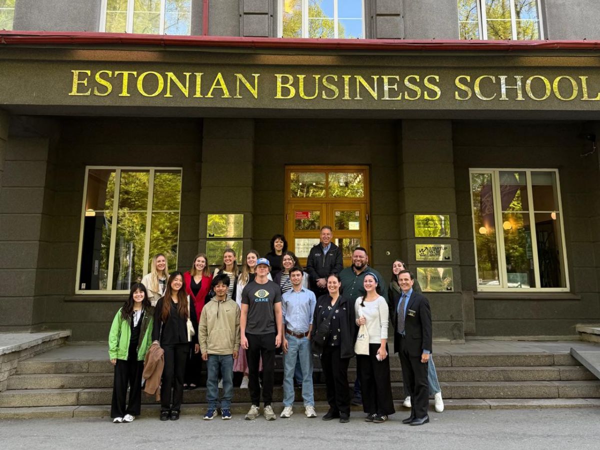 Victor Salgado with students at the Estonia Business School
