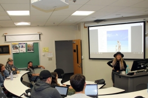 The Department of Marketing & Supply Chain Management recently welcomed travel blogger, social media influencer and IT recruiter for Amazon Web Services Becca Ingle to present on her experiences during a digital marketing class (MKT 3225-101).